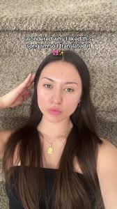 What Mirror Does Leilani Diaz Use