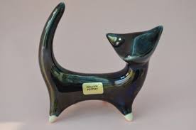 Vintage Halloween Wellow Pottery Cat Small Feline Ornament Etsy Pottery Vintage Stylized