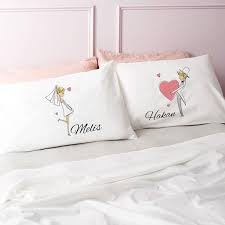 Gelin Damat Tasarimli Isim Yazili 2li Yastik Kilifi Seti Goruntuler Ile Hediyeler Yastiklar Yastik