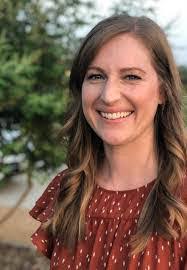 Annie Gustafson's Instagram, Twitter & Facebook