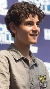 See full list on mddailyrecord.com Dkn Exclusive Interview David Mazouz Bruce Wayne From Gotham Dark Knight News