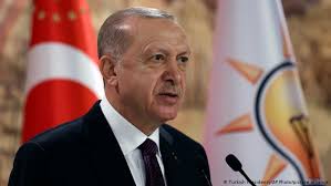 سازمان اطلاعات ترکیه برادرزاده فتح‌الله گولن، از منتقدان دولت اردوغان را بازداشت و به ترکیه منتقل کرده است. ÙÙŠÙ„Ø¯Ø±Ø² ÙŠÙ†Ø¹Øª Ø£Ø±Ø¯ÙˆØºØ§Ù† Ù…Ø¬Ø¯Ø¯Ø§ Ø¨Ù€ Ø§Ù„Ø¥Ø±Ù‡Ø§Ø¨ÙŠ ÙˆÙŠØ«ÙŠØ± ØºØ¶Ø¨ Ø£Ù†Ù‚Ø±Ø© Ø£Ø®Ø¨Ø§Ø± Dw Ø¹Ø±Ø¨ÙŠØ© Ø£Ø®Ø¨Ø§Ø± Ø¹Ø§Ø¬Ù„Ø© ÙˆÙˆØ¬Ù‡Ø§Øª Ù†Ø¸Ø± Ù…Ù† Ø¬Ù…ÙŠØ¹ Ø£Ù†Ø­Ø§Ø¡ Ø§Ù„Ø¹Ø§Ù„Ù… Dw 16 02 2021
