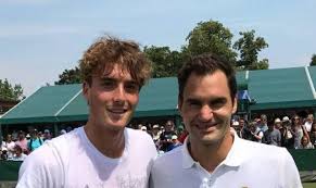 «vivre cache, vivre heureux», δηλαδή το «ζήσε κρυμμένος, ζήσε ευτυχισμένος». Stefanos Tsitsipas Selida 6 Eirinika Gr