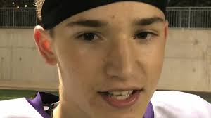 Little Falls coaches draw up play in timeout, Flyers get TD, victory