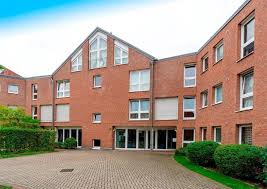 Diese mietobergrenzen sind gestaffelt nach der anzahl der in der bedarfsgemeinschaft lebenden personen. O3nmj8yhfssehm