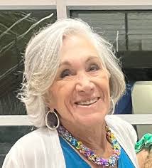 Lisa Turnbough's Instagram, Twitter & Facebook