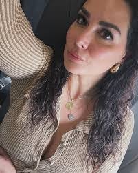 Karla Carlo's Instagram, Twitter & Facebook