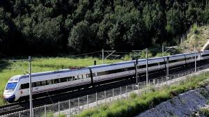 Kereta api, ondel ondel, palang kereta joget tiktok 2020 spesial hari raya idul adha 31 juli 2020 atau 10 dzulhijjah 1441 h. Tunggu Keretapi Berkelajuan Tinggi Menunggu Bursalilar Terus Berlanjutan
