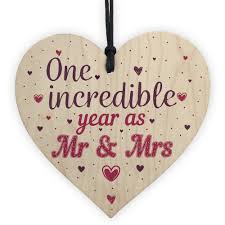 Each wedding anniversary has a different traditional meaning and gift associated with it, depending on how many years you're celebrating. 1st Wedding Anniversary Gift Wooden Heart Mr And Mrs One Year Anniversary Gift 5060625624345 Ebay