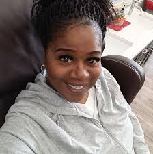 Someone told me that they have a place that makes popcorn better than  Garrett. I have hers (don't know the name of the shop) but we gon find out  today!!!!!