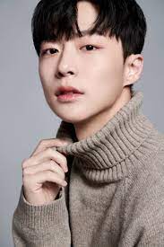 He is known for his roles in dramas such as my roommate is a gumiho, xx and the spies who loved me. Bae In Hyuk To Join Park Ji Hoon And Kang Mina In Seen From A Distance Green Spring Mydramalist Es