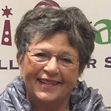 Linda Scheck's Instagram, Twitter & Facebook