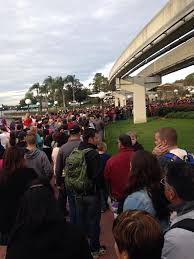 Theme Parks At Or Near Capacity New Year S Eve Orlando Attractions New Years Eve Orlando Orlando Theme Parks Attractions In Orlando