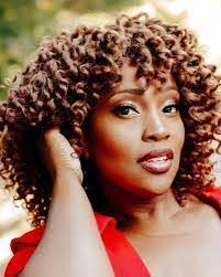 Kira Roberson's Instagram, Twitter & Facebook