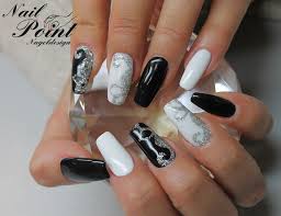 Auch im herbst und im winter sind schwarze nägel absolut im trend. Pin Auf Nails