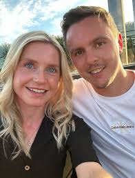 Dudley marries in Green Forest