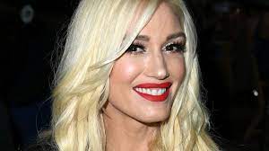 Gwen Stefani, așa cum poate fi văzută rar de fanii ei. Cum a fost surprinsă  cântăreaţa | PUBLIKA .MD - AICI SUNT ȘTIRILE