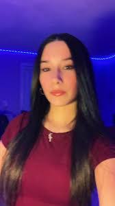 Miranda Downing's Instagram, Twitter & Facebook