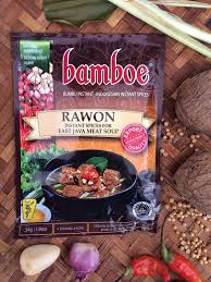 Bumbu rawon daging ini selalu menggunakan daging sapi, tapi ada yang membuatnya khas yaitu tampilan kuahnya yang berwarna hitam gelap. Rawon Enak Dan Praktis Dengan Bamboe Bumbu Instant Dapur Ngebut