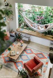 Die Kombination Aus Hangematte Und Pflanzenwand Die Kombination Aus Hangematte Und Pflanzenwa In 2020 Wohnzimmer Dekorieren Ungewohnliche Wohnungen Wohnung Wohnzimmer