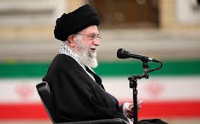 وقال خامنئي إن من يعتبرون الحج مجرد مناسك عبادية، فإنه عمل سياسي وتكليف ديني لكنهم عندما يمنعون هذه التحركات السياسية إنما يمنعونها بسياسة مناهضة للدين. Ø®Ø§Ù…Ù†Ø¦ÙŠ Ø¥Ø°Ø§ Ø£Ø±Ø¯Ù†Ø§ Ø³Ù„Ø§Ø­Ø§ Ù†ÙˆÙˆÙŠØ§ ÙÙ„Ø§ ÙŠÙ…ÙƒÙ† Ù„Ø£Ø­Ø¯ Ø¨Ù…Ø§ ÙÙŠ Ø°Ù„Ùƒ Ø§Ù„Ù…Ù‡Ø±Ø¬ Ø§Ù„ØµÙ‡ÙŠÙˆÙ†ÙŠ Ø£Ù† ÙŠÙ…Ù†Ø¹Ù†Ø§ ØªØ§ÙŠÙ…Ø² Ø£ÙˆÙ Ø¥Ø³Ø±Ø§Ø¦ÙŠÙ„