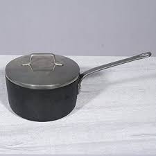 Magnalite Ghc Hard Anodized Sauce Pan Lid 2 Quart 2 Liter Dining Table In Kitchen Saucepan Lidded