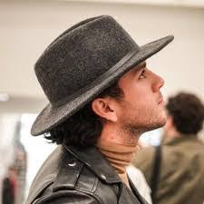 Magdiel Cabrera's Instagram, Twitter & Facebook