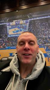 Check out the birthday greeting Coach Mark Pope sent to Wayne Hayes for his  104th birthday. In addition to the video, the lifelong UK fan also got  hundreds of birthday cards sent to the senior living ...