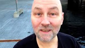 Bent Otto Hansen fortæller om sin bog Bakken, noget om snakken