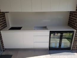 Granite stone benchtops produced using the finest quality granite, stone, quartz or recycled glass, our granite benchtops can be installed new, or laid over existing surfaces. 20mm Platinum Quartz Stone Bbq Bench Top And Splashback Stone Benchtop Small Master Bedroom Decorating Ideas House Design