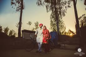 Icici bank is also known to be one of the big four banks of india with banks like state bank of india, punjab national bank and bank of baroda based on total assets and market capitalizations. Simran Mani Traditional Pre Wedding Photoshoot Catch Motion Photography Studio I Indian Wedding Photography Studio