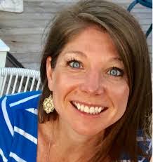 Jackie Everhart's Instagram, Twitter & Facebook