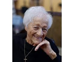 Lillian Mary Elizabeth Russell Obituary (2023)