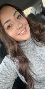 Emily Chartrand's Instagram, Twitter & Facebook