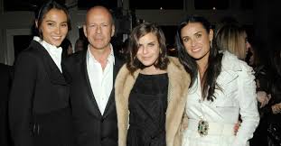 Like her mom, ray also gets along well with her much older paternal half sisters. Demi Moore Writes A Wonderful Ode To Bruce Willis Wife Emma Regarding Motherhood Littlethings Com