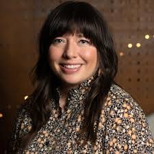 Debra Glaser's Instagram, Twitter & Facebook