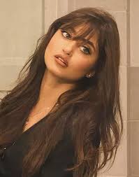 Sajal Ali's MUA, Adnan Ansari Gives Her A Cute Peck As She Cuts B'Day Cake,  Duo Face Severe Backlash