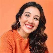 Mari Gill's Instagram, Twitter & Facebook