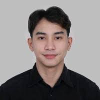 Kim Navarra's Instagram, Twitter & Facebook