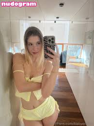 babyemilyx  babyemilyyx Nude Leaks OnlyFans Photo 5 - Nudogram v2.1