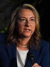 Adrienne Arsenault's Instagram, Twitter & Facebook