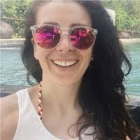 Angela Zach's Instagram, Twitter & Facebook