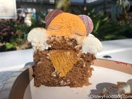 Photos Review Pumpkin Cream Cheese Mousse Is Back At Disney World For This Weekend Only Disney Food Restaurants Disney Vacation Club Members