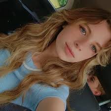 Olivia Crane (@oliviacrane84)