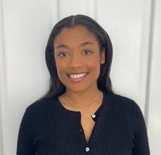 Danielle Winchester's Instagram, Twitter & Facebook