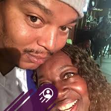 Happy Sunday everyone!! So much to toast to! Blessed! 🙏🏾🥂