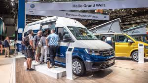 The new volkswagen grand california is the biggest, best camper van the automaker builds. Vw Grand California Auf Crafter Basis Von Der Studie Zum Serienmodell