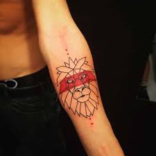 Forearm Geometric Lion Tattoo Geometrik Aslan Dovmesi Kol Kol Dovmesi Dovmeli Kadin Erkek Dovmeleri