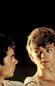 𝐓𝐡𝐞 𝐌𝐚𝐳𝐞 𝐑𝐮𝐧𝐧𝐞𝐫 𝐆𝐢𝐟 𝐈𝐦𝐚𝐠𝐢𝐧𝐞 ✔️