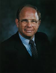 Folk singer-songwriter Gordon Lightfoot dies at 84